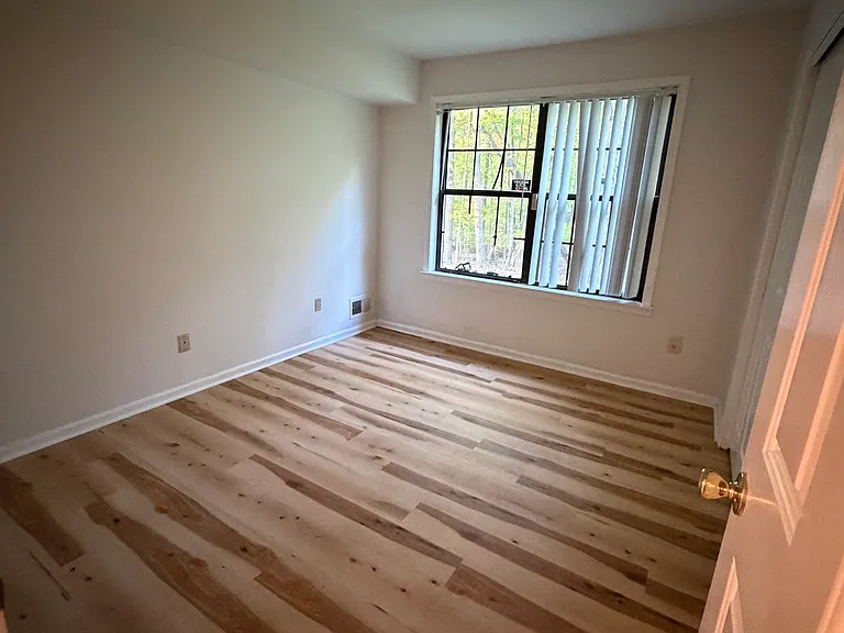 5001 Stonehedge Rd — Photo 11