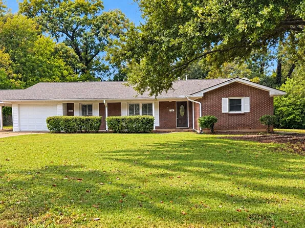 208 Holly Ridge Dr, Montgomery, AL 36109