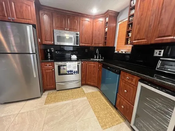 9300 SW 8th St, Boca Raton, FL
