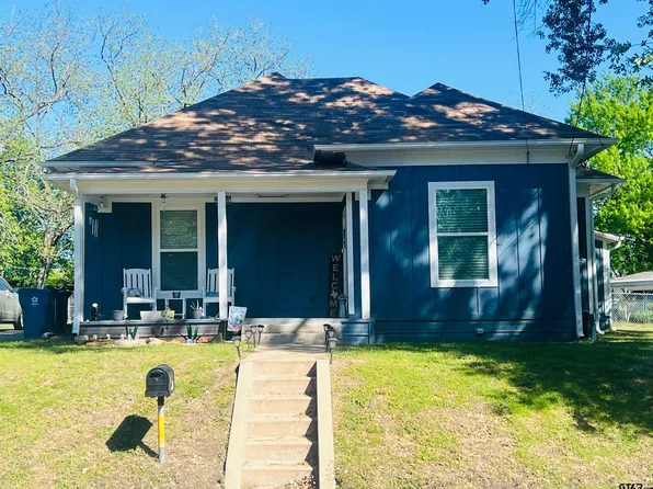 515 S Walnut St, Winnsboro, TX 75494