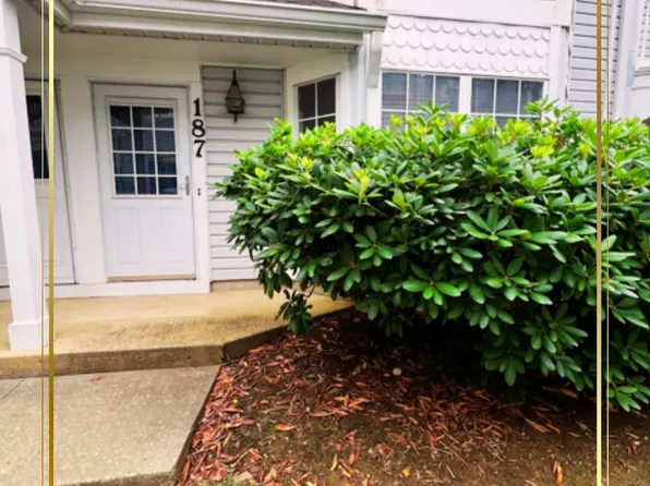 187 Tulip Lane, Freehold, NJ 07728