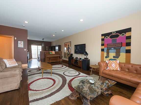 5th image of 907 South Blvd APT 4