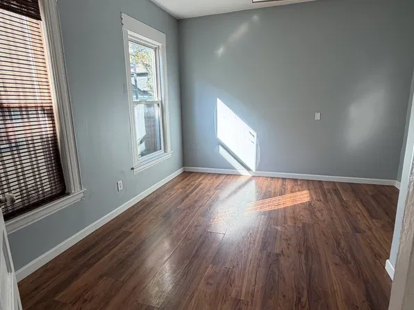 375 Alexander St #4, Rochester, NY 14607