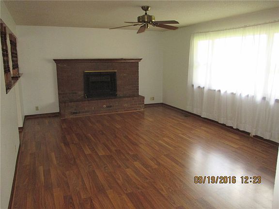 2nd image of 1811 S 11th Pl