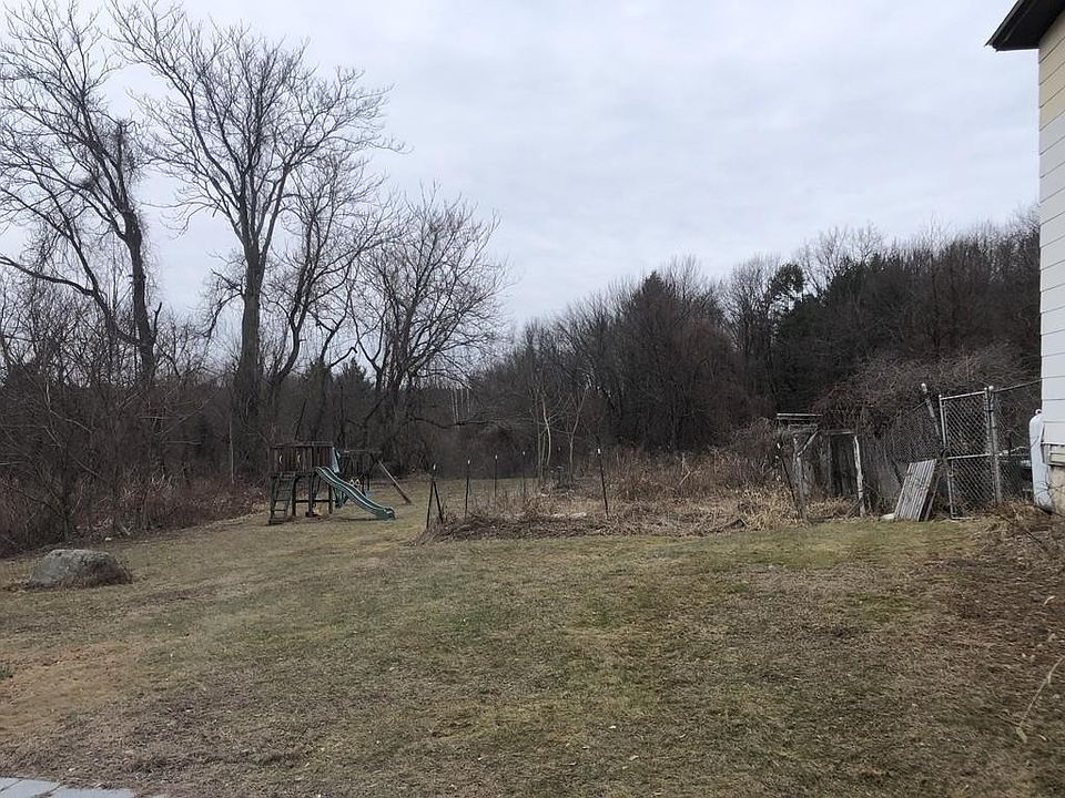 2nd image of 42 Flanagan Rd