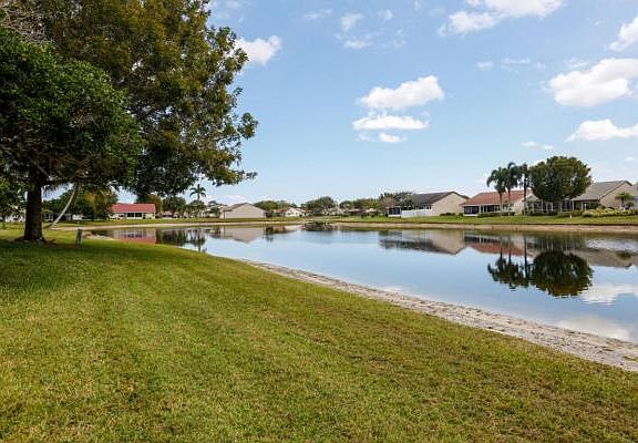 Home For Sale In Summer Chase