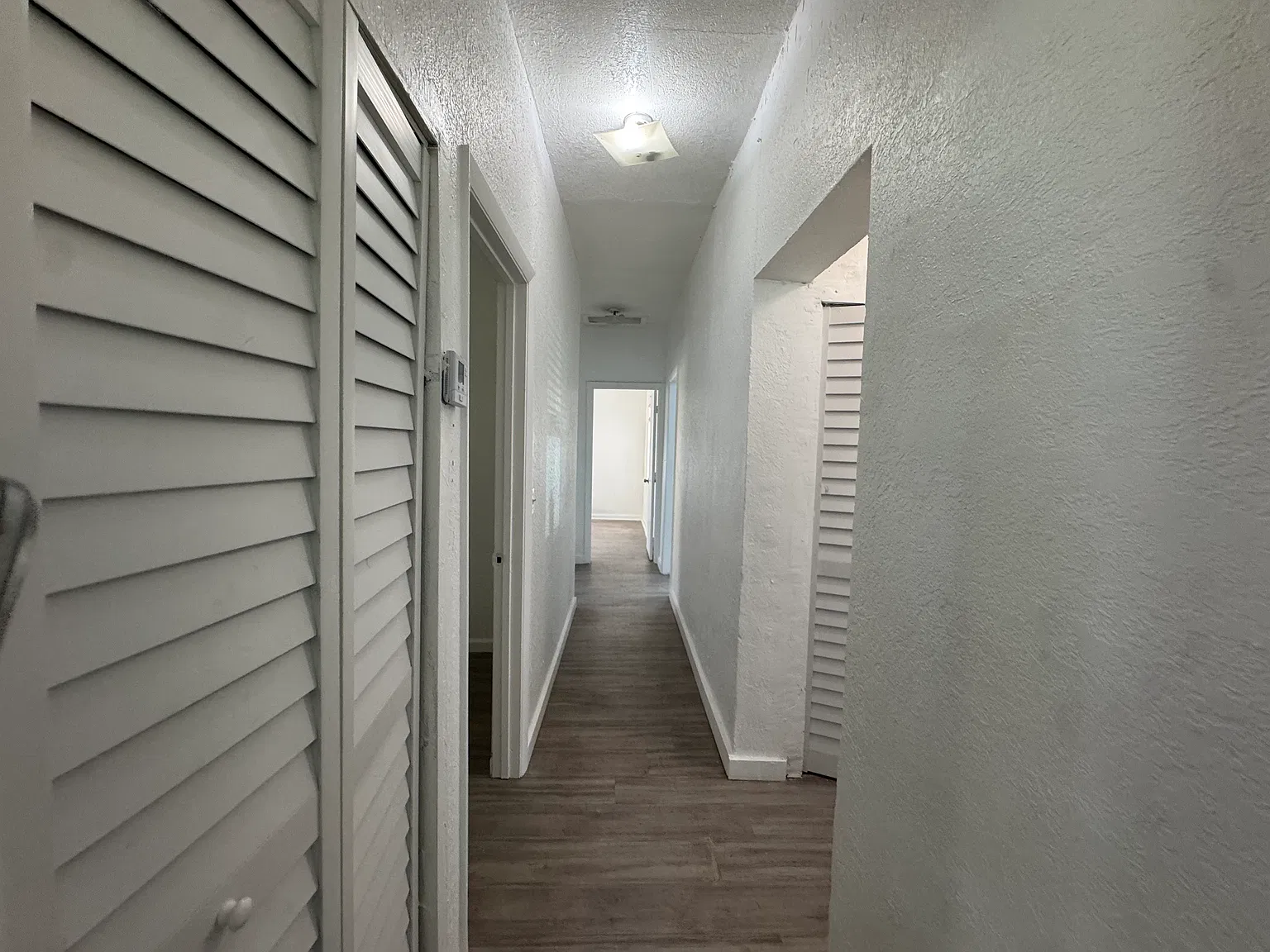 3 bed, 1.5 bath, 1491 sqft, $2,975 — Photo 4