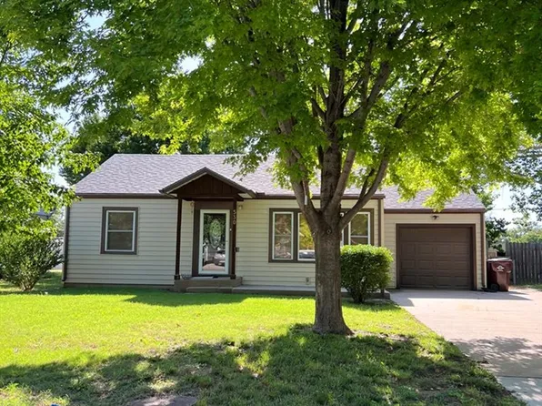 530 S Hartup St, McPherson, KS 67460