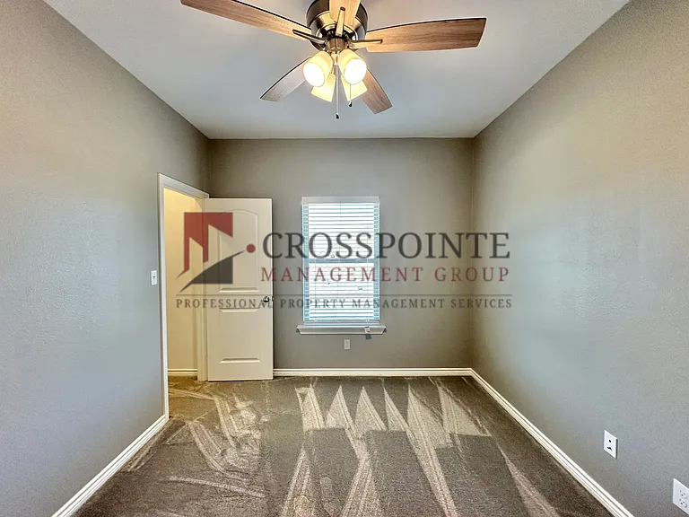 3 Bedroom 2.5 Bathroom Townhomes At Villa Rosa! Now Offering 1/2 Off First Full Months Rent! — Photo 19