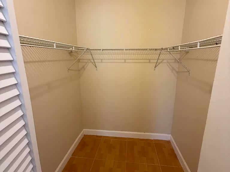 3660 SW 60th Ave #2 — Photo 10