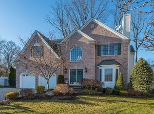 601 Bridle Path, Wyckoff, NJ 07481