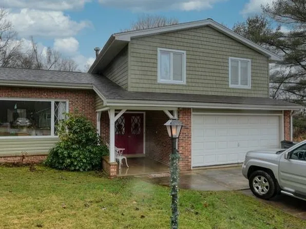 8828 Clinton Rd, Cambridge, OH 43725