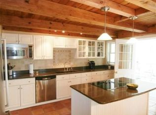 32 Lombard Rd, Hubbardston, MA 01452