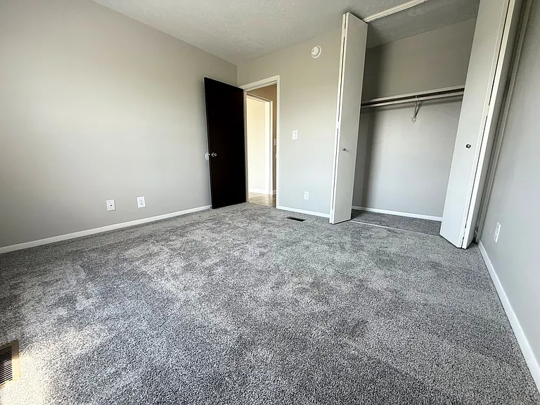 EastPointe — Photo 18