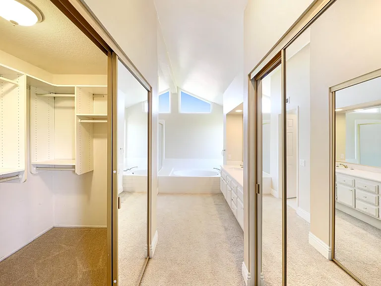 25721 Weston Dr — Photo 16