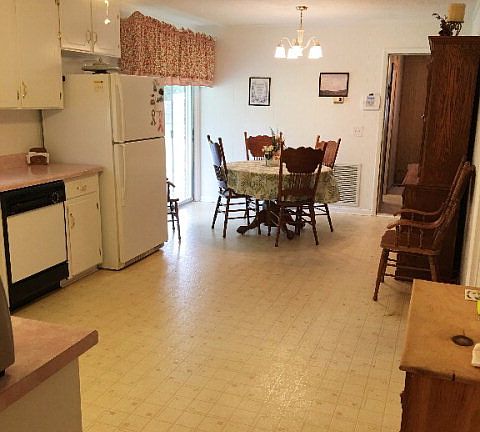 4th image of 258 Goff Dr