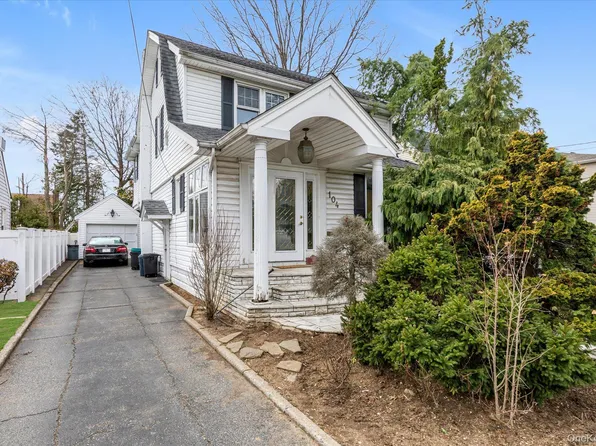 104 E. Melrose Street, Valley Stream, NY 11580