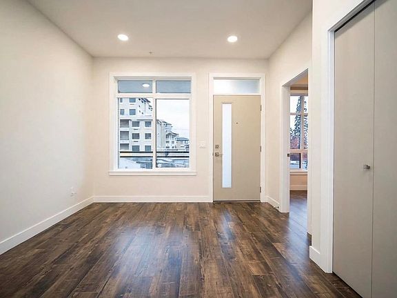 3rd image of 46150 Thomas Rd #129