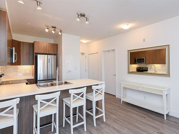 2nd image of 3070 Kilpatrick Ave #314