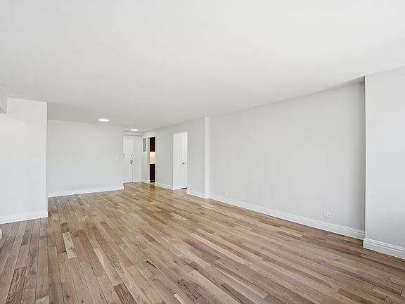 4th image of 360 E 65th St APT 15F