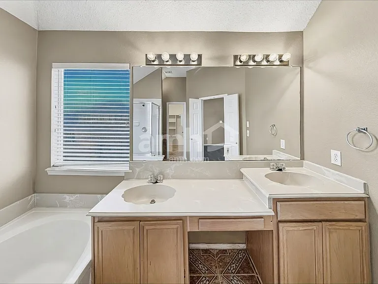 1321 Marken Ct — Photo 12