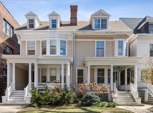 1241 Judson Ave, Evanston, IL 60202