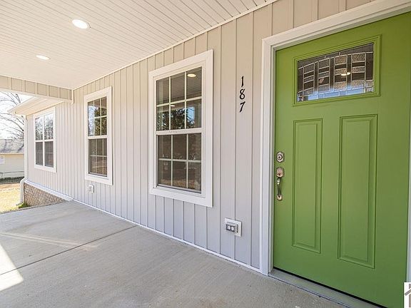 3rd image of 187 West Dr