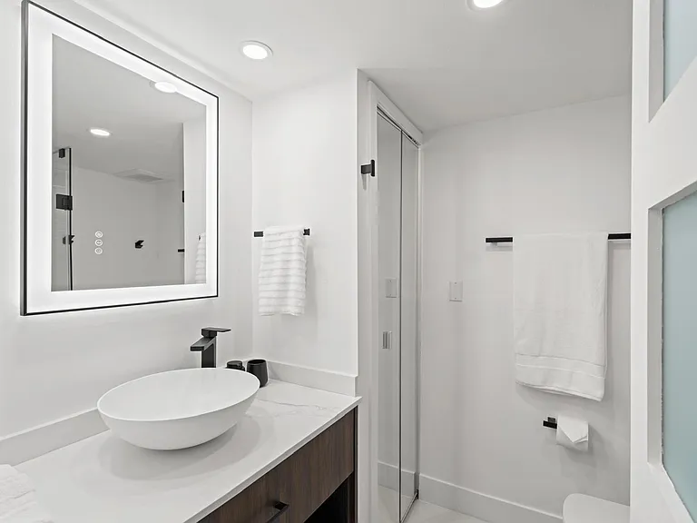 5100 Collins Ave #811 — Photo 5