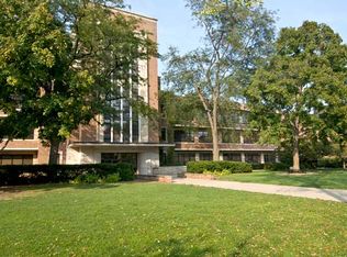 2229 Crestview Ln, Wilmette, IL 60091