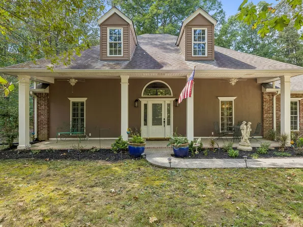 1019 Morningside Dr, Kingston Springs, TN 37082