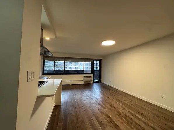 299 Pearl St APT 5G, New York, NY 10038