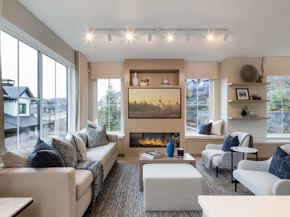 3637 Sheffield Ave #117, Coquitlam, BC V3E 0T5