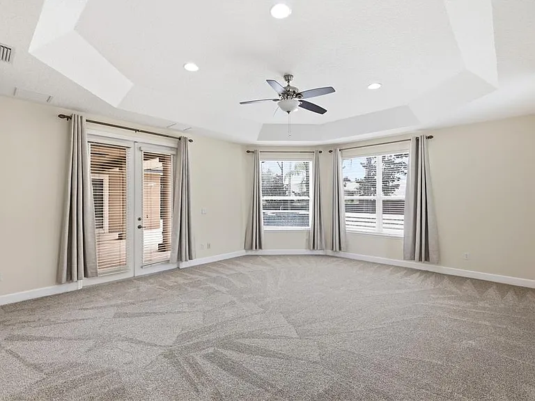 3205 King George Dr — Photo 7
