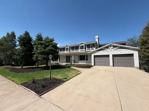 717 Woodridge Dr, Layton, UT 84040
