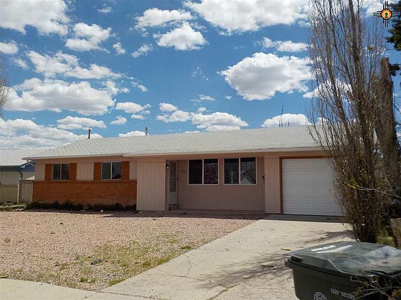 2nd image of 609 Zecca Dr