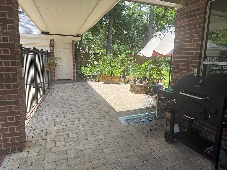 16022 Diamond Rock Dr — Photo 42