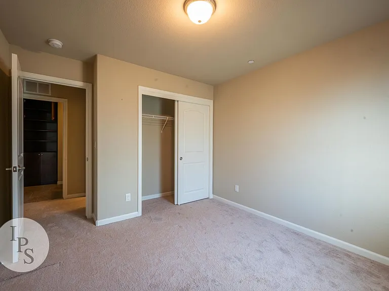 6414 W Norwich Ave — Photo 17