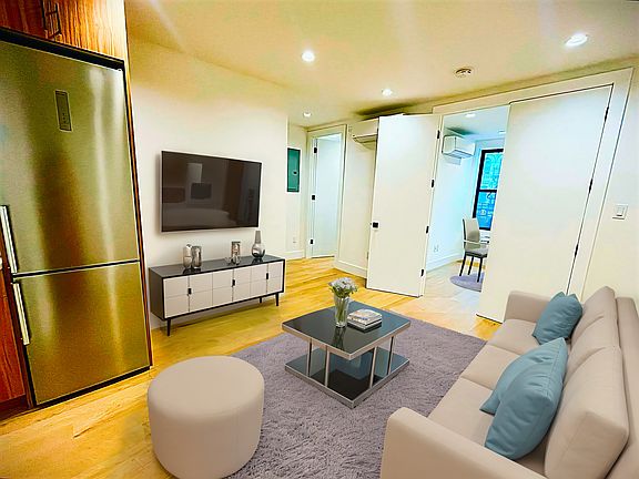 4th image of 153 1st Ave #10