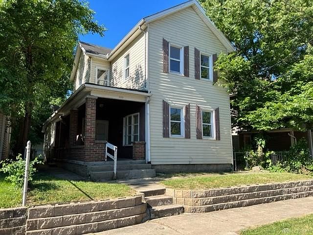 2nd image of 1822 Logan Ave