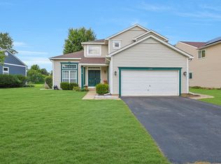 1155 Heavens Gate, Lake In The Hills, IL 60156