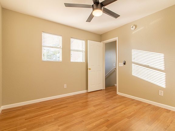 4th image of 7043 S Gull Ln