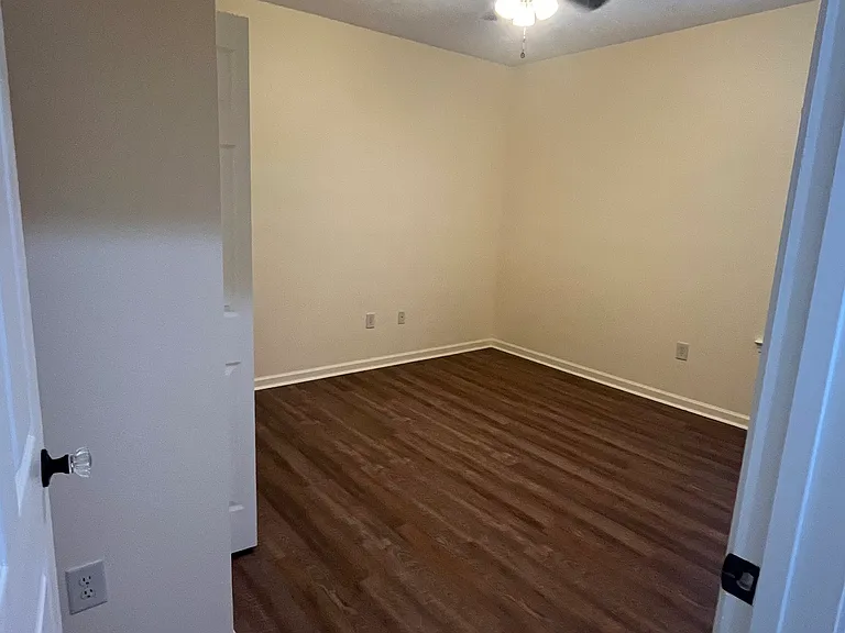 2nd bedroom/large closet