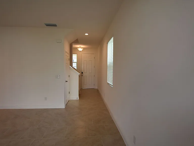 1845 Ross Hammock Ave — Photo 4