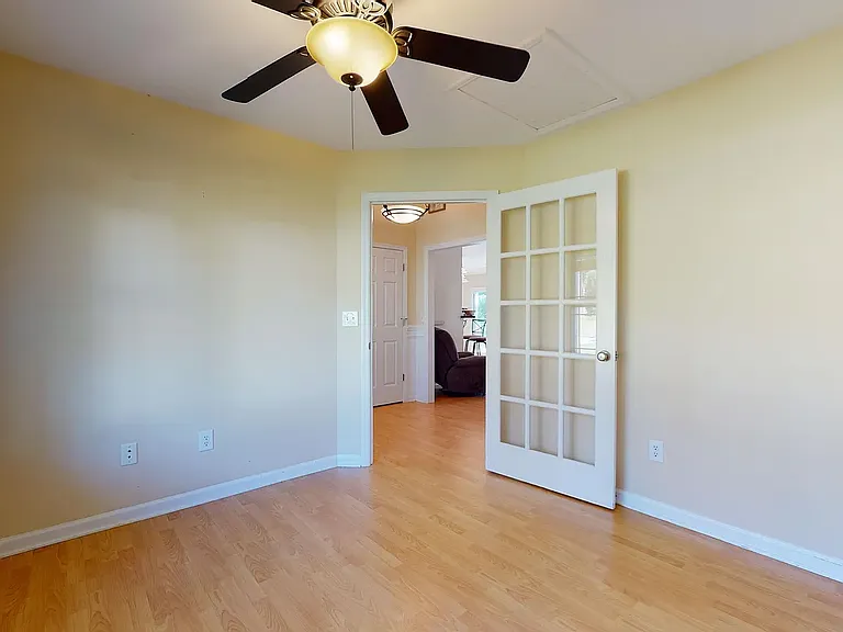208 Egret Point Dr — Photo 4