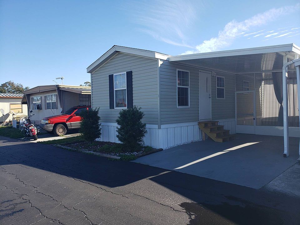 1st image of 2424 50th Ave N #4