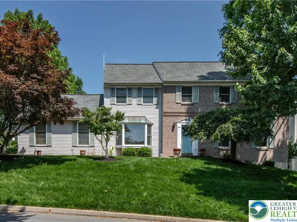 1746 Victoria Cir, Allentown, PA 18103