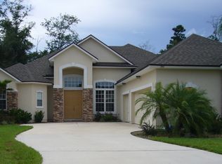 692 Chestwood Chase Dr, Orange Park, FL 32065