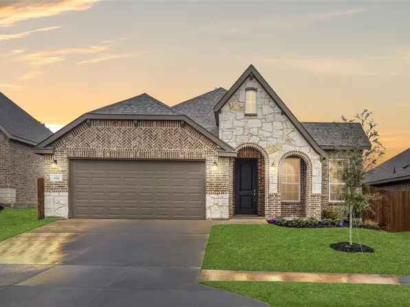 708 Long Iron Dr, Fort Worth, TX 76108