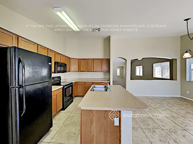 3319 W Sunland Ave — Photo 5
