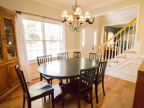 5th image of 3711 Nandina Ct